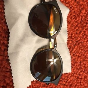 Rayban Sunglasses (round) in perfect condition